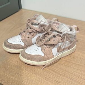 Kids' Pink and White Suede Jordan 1s - 11.5c